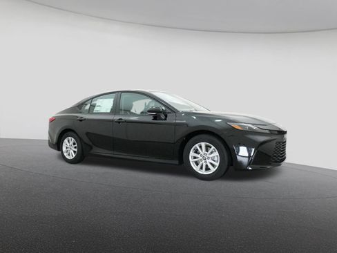 New 2026 Toyota Camry LE image 28