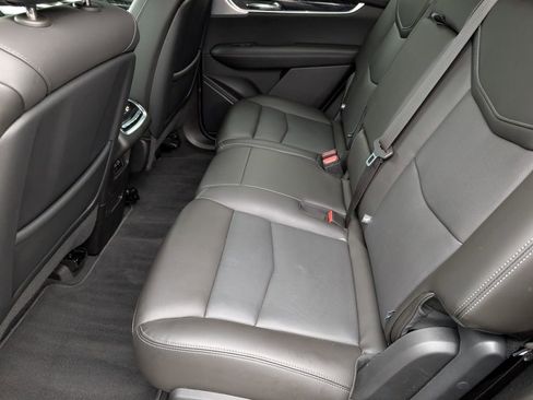 Used 2023 Cadillac XT6 Premium Luxury w/ Technology Package image 24