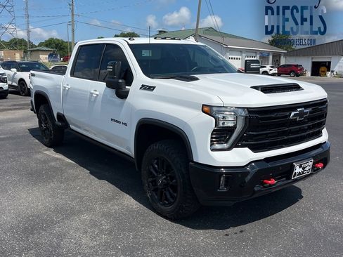 Used 2025 Chevrolet Silverado 2500 LTZ w/ Trail Boss Package AWD/4WD image 1