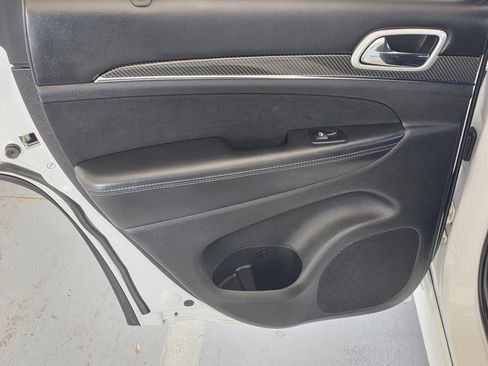 Used 2020 Jeep Grand Cherokee SRT image 49