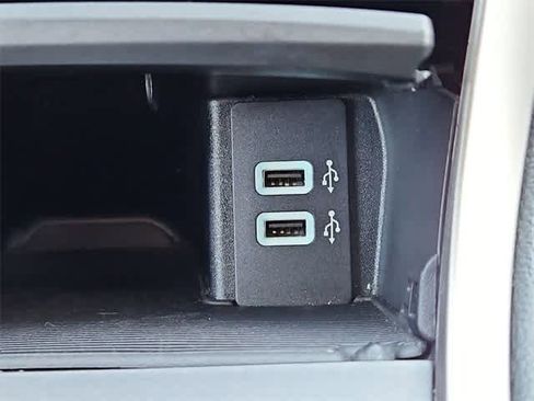 Used 2016 Ford Edge SEL w/ Equipment Group 201A image 31