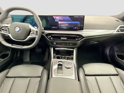 Used 2025 BMW 330i Sedan w/ Convenience Package RWD image 13