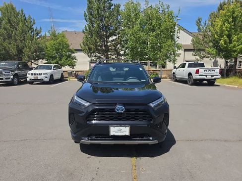 Used 2022 Toyota RAV4 SE w/ Convenience Package AWD/4WD image 8