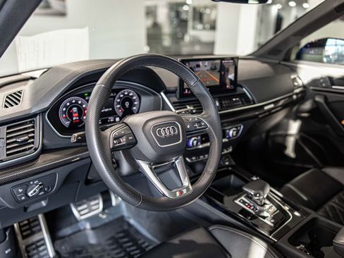 Used 2025 Audi SQ5 Premium Plus w/ Premium Plus Package image 21