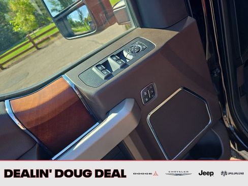 Used 2019 Ford F150 King Ranch w/ Equipment Group 601A Luxury AWD/4WD image 12