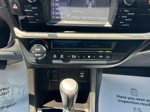 Used 2016 Toyota Corolla LE FWD image 23