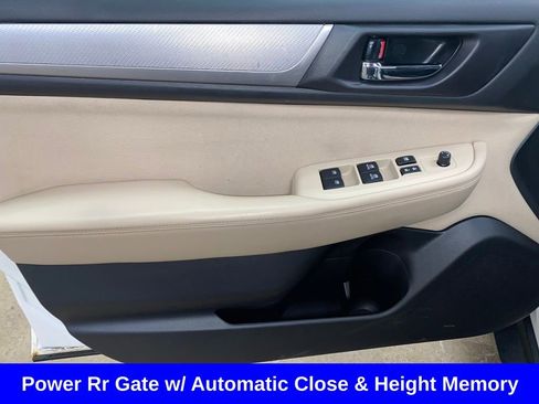 Used 2016 Subaru Outback 2.5i Premium image 8