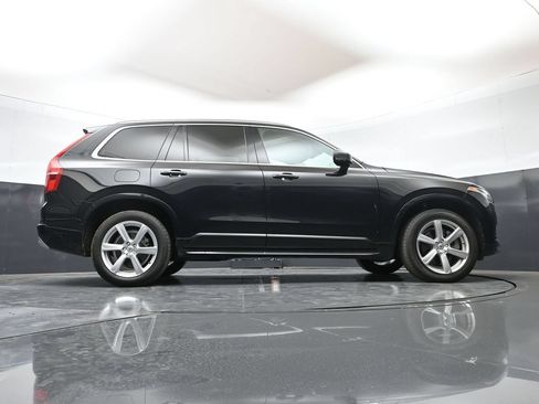 Used 2022 Volvo XC90 T5 Momentum AWD/4WD image 47