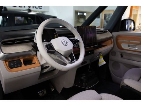New 2025 Volkswagen ID. Buzz Pro S Plus image 2