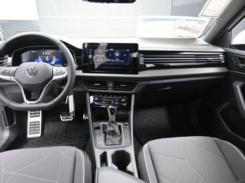 New 2026 Volkswagen Jetta Sport image 9