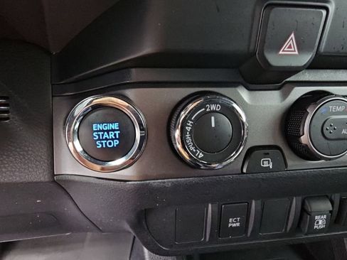 Used 2023 Toyota Tacoma TRD Off-Road AWD/4WD image 23