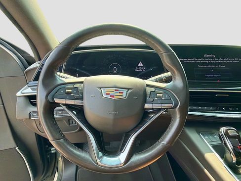 Used 2023 Cadillac Escalade ESV Premium Luxury AWD/4WD image 11