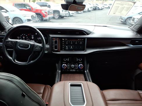 Used 2023 GMC Yukon XL Denali Ultimate image 17