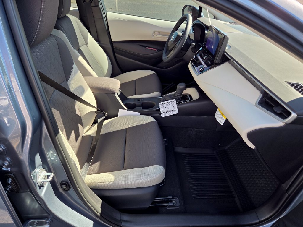 New 2027 Toyota Corolla LE w/ LE Premium Package FWD image 16
