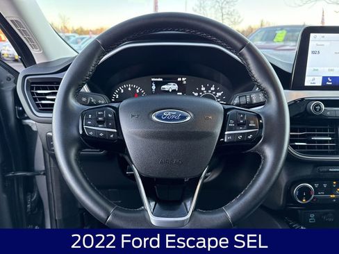 Used 2022 Ford Escape SEL image 18