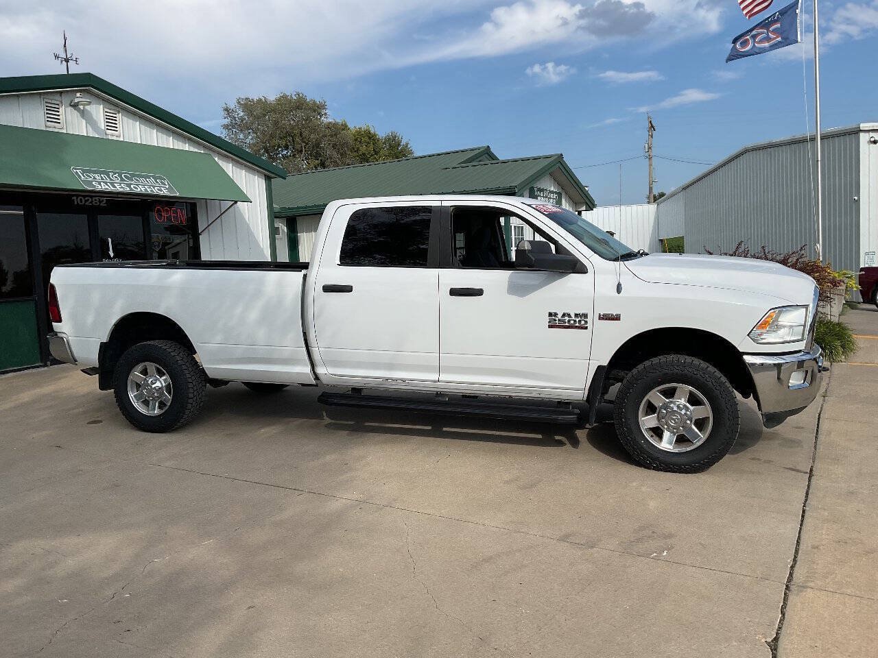 Used 2013 RAM 2500 Outdoorsman w/ Luxury Group AWD/4WD image 2