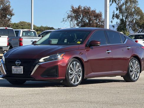 Used 2023 Nissan Altima 2.5 SL FWD image 8