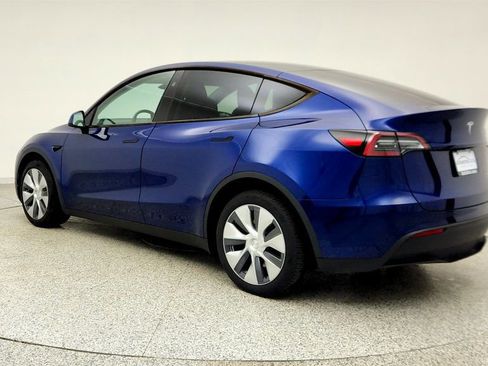Used 2024 Tesla Model Y Long Range image 7