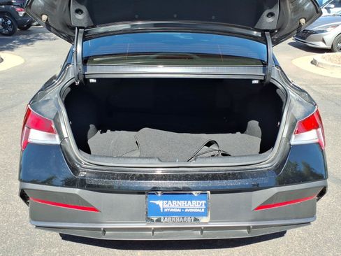 Certified 2025 Hyundai Elantra Sport FWD image 10