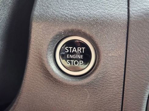 Used 2024 Nissan Frontier SV w/ Technology Package image 20