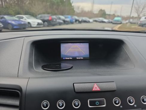 Used 2016 Honda CR-V LX image 32