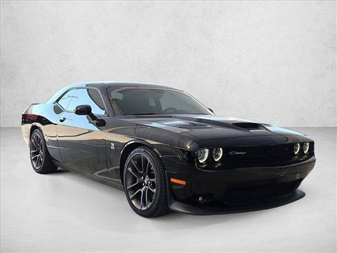 Used 2023 Dodge Challenger R/T Scat Pack RWD image 3