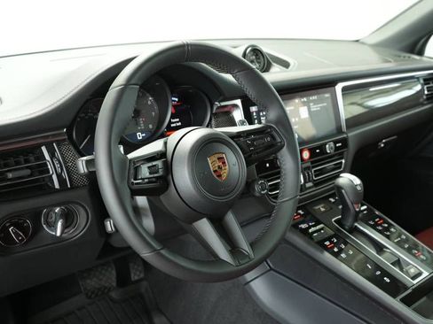 New 2026 Porsche Macan S image 4