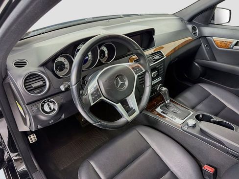 Used 2013 Mercedes-Benz C 300 4MATIC Sedan image 9