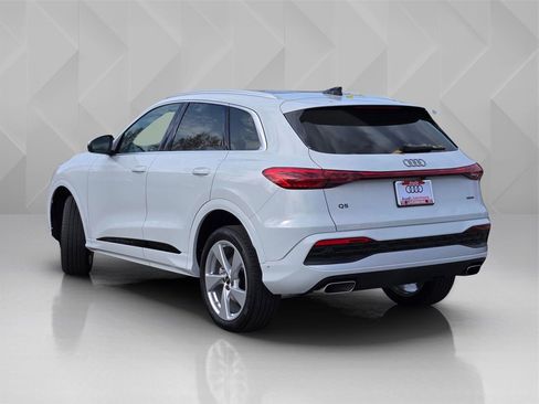 New 2025 Audi Q5 Premium Plus image 4
