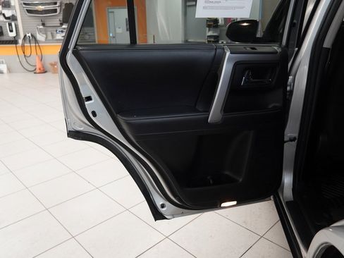 Used 2019 Toyota 4Runner SR5 image 23