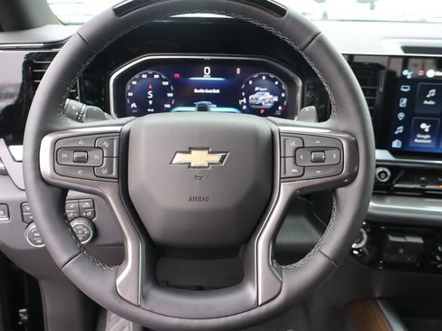New 2026 Chevrolet Silverado 1500 High Country w/ High Country Premium Package AWD/4WD image 7