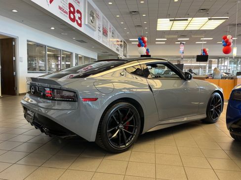 Certified 2024 Nissan Z Performance w/ Floor Mat Package image 4