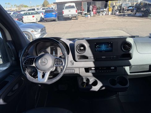 Used 2021 Mercedes-Benz Sprinter 2500 w/ Premium Package image 14