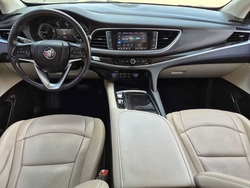 Used 2024 Buick Enclave Essence AWD/4WD image 13