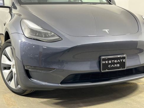 Used 2023 Tesla Model Y Long Range image 41