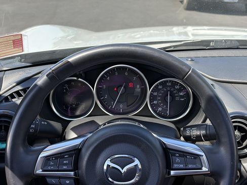 Used 2016 MAZDA MX-5 Miata Club w/ Brembo/BBS Package RWD image 23