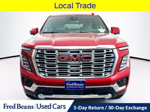 Used 2025 GMC Yukon Denali w/ Denali Reserve Package AWD/4WD image 2