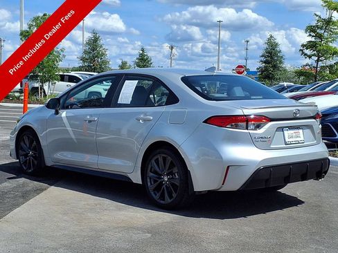 Used 2025 Toyota Corolla SE FWD image 5