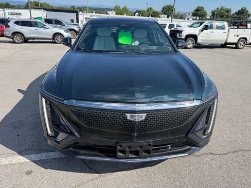 Used 2024 Cadillac Lyriq Sport AWD/4WD image 3