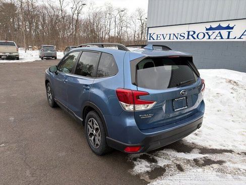 Used 2019 Subaru Forester Premium image 8