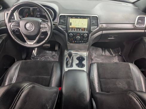 Used 2018 Jeep Grand Cherokee Altitude AWD/4WD image 18