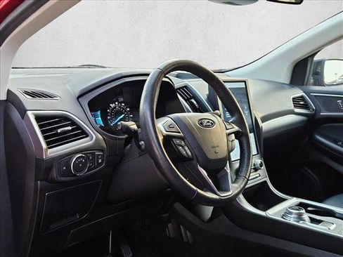 Used 2022 Ford Edge SEL w/ Sport Appearance Package AWD/4WD image 9