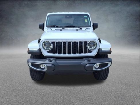 Used 2025 Jeep Wrangler Unlimited Sahara AWD/4WD image 2