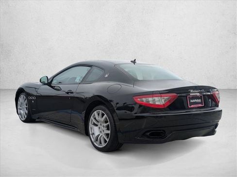 Used 2011 Maserati GranTurismo S RWD image 8