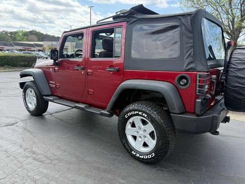 Used 2012 Jeep Wrangler Unlimited Sport image 6