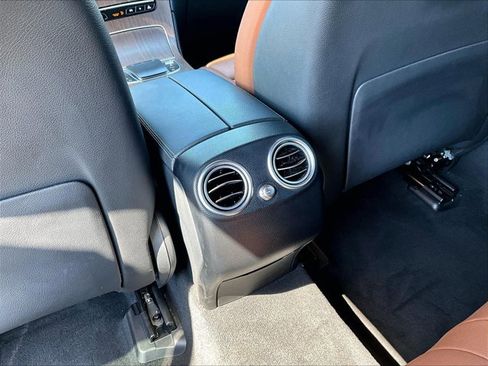 Used 2021 Mercedes-Benz GLC 300 image 22