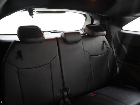 Used 2025 Toyota Sienna XSE AWD/4WD image 13