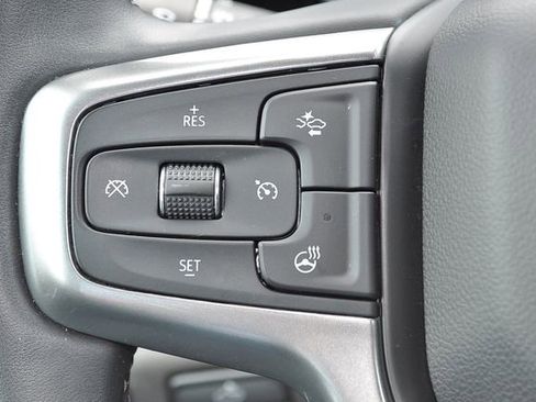 Used 2024 Chevrolet Silverado 1500 LT AWD/4WD image 30