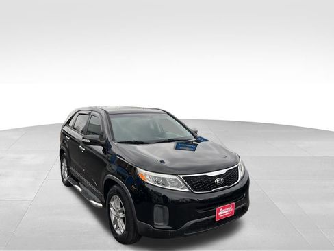 Used 2015 Kia Sorento LX image 21