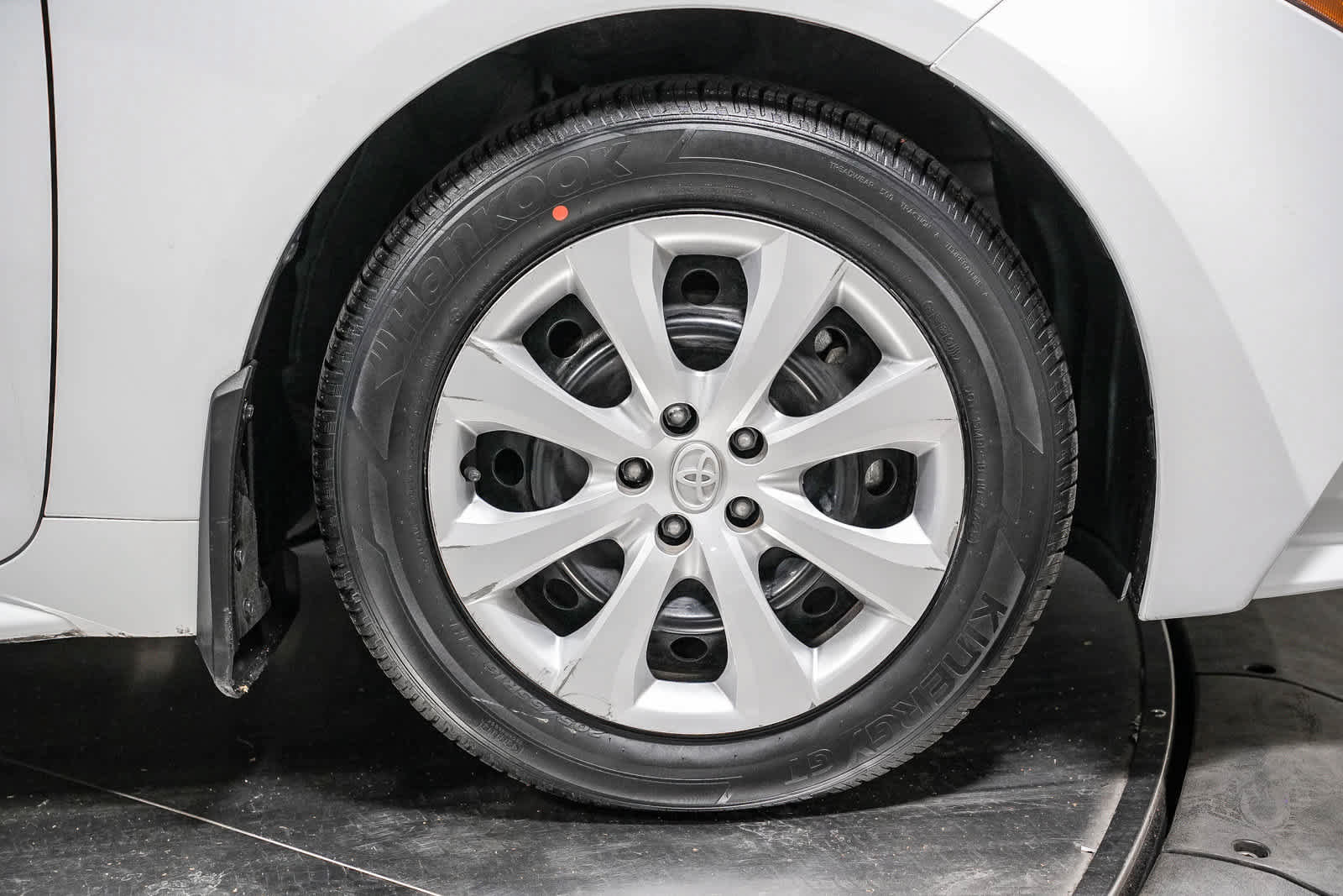 Certified 2024 Toyota Corolla LE FWD image 8